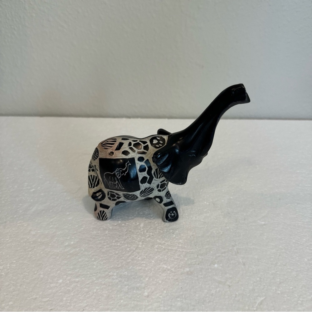 Walt Disney World Animal Kingdom Soapstone Elephant 6 inches - Picture 2 of 7